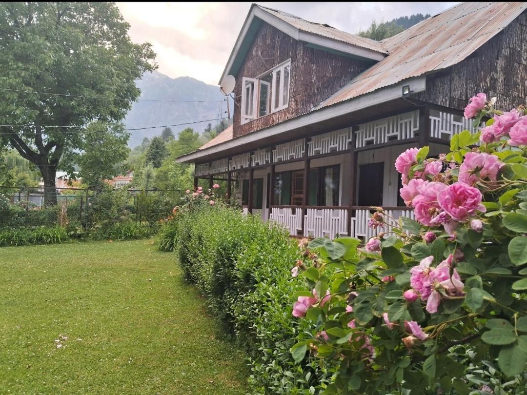 Pk Cottage Пахалгам Экстерьер фото